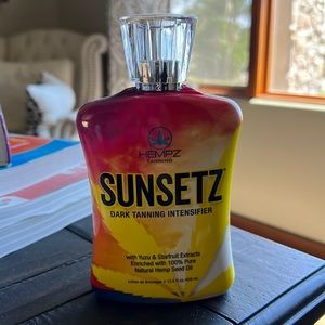 Hempz Sunsetz dark tanning intensifier